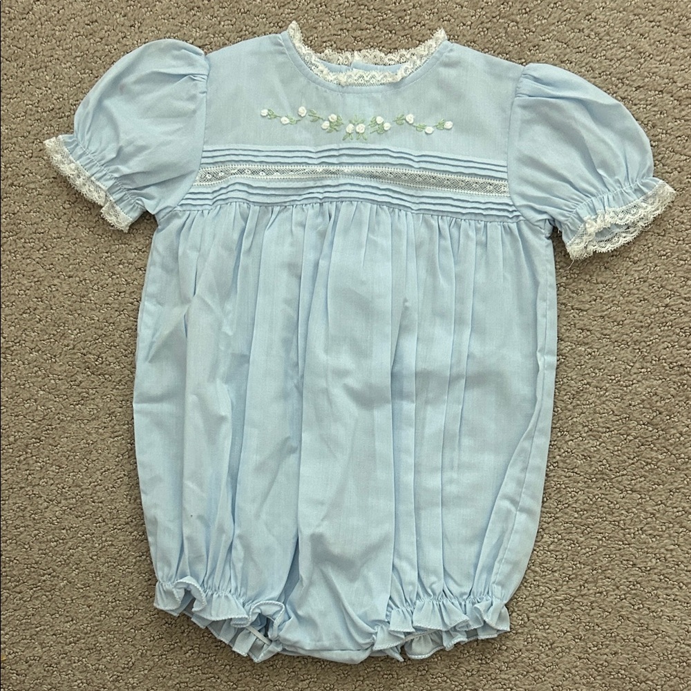 NWOT Feltman Brothers blue lace bubble